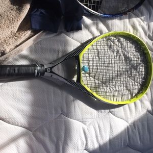 Tennis racquet